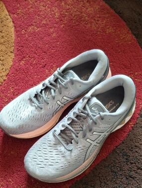 Asics Gel-Kayano 27 Women's Size 9 Running Shoes Gray Pink